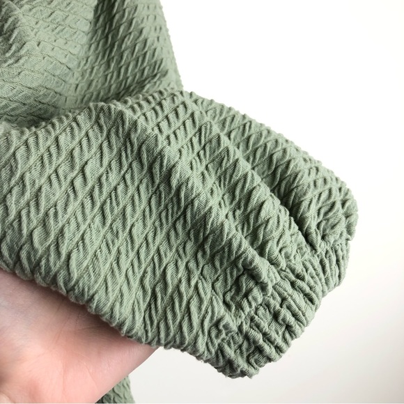 ANTHROPOLOGIE Green Arya Textured Puff Sleeve Top - Picture 6 of 8